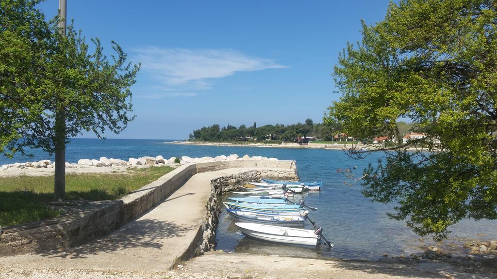 Hotel Zlatna Vala Umag Exterior photo